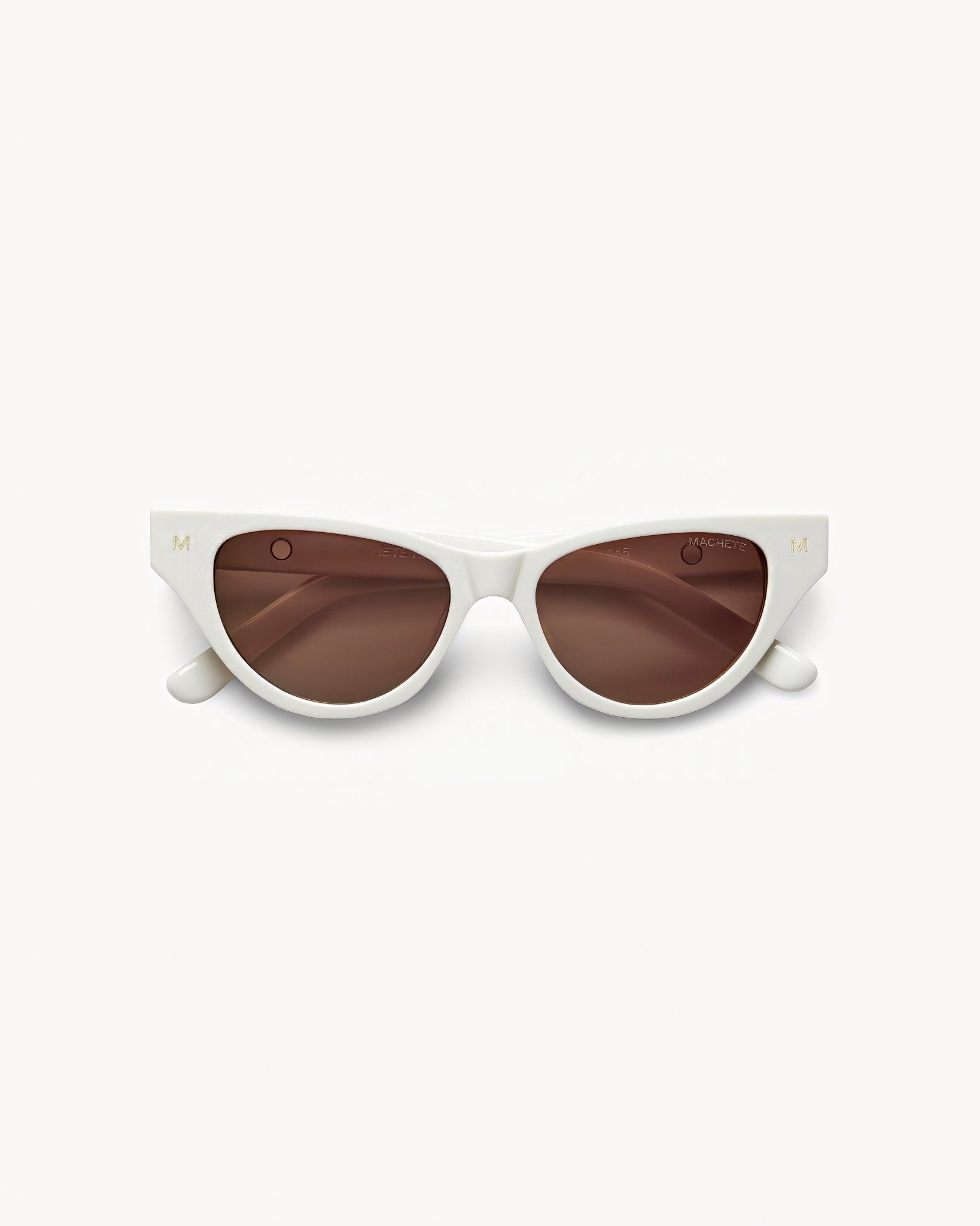 Suzy Sunglasses in White – MACHETE