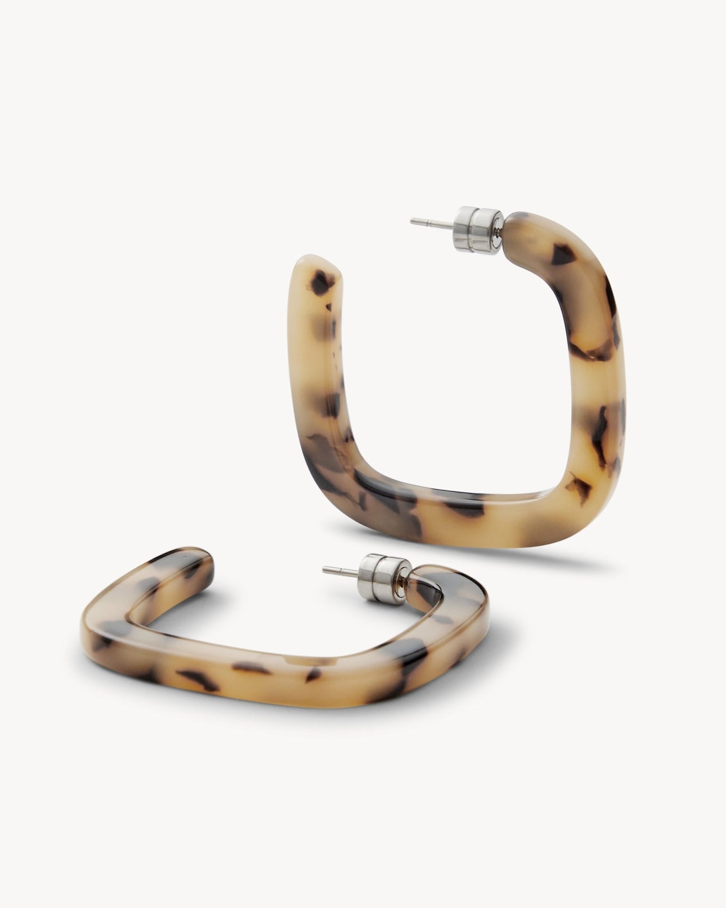 Midi Square Hoops in Blonde Tortoise - MACHETE