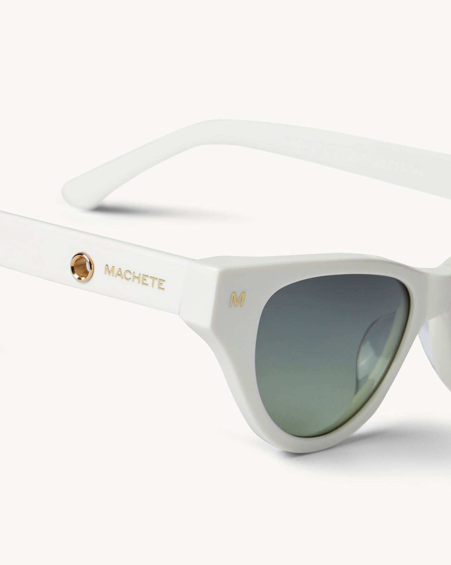 Suzy Sunglasses in White - MACHETE