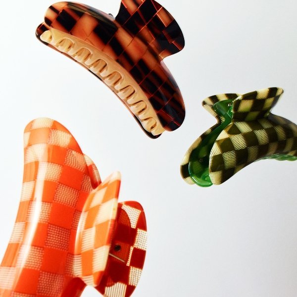 Types of Hair Accessories Guide: Claw Clips, Hair Barrettes, and More - MACHETE