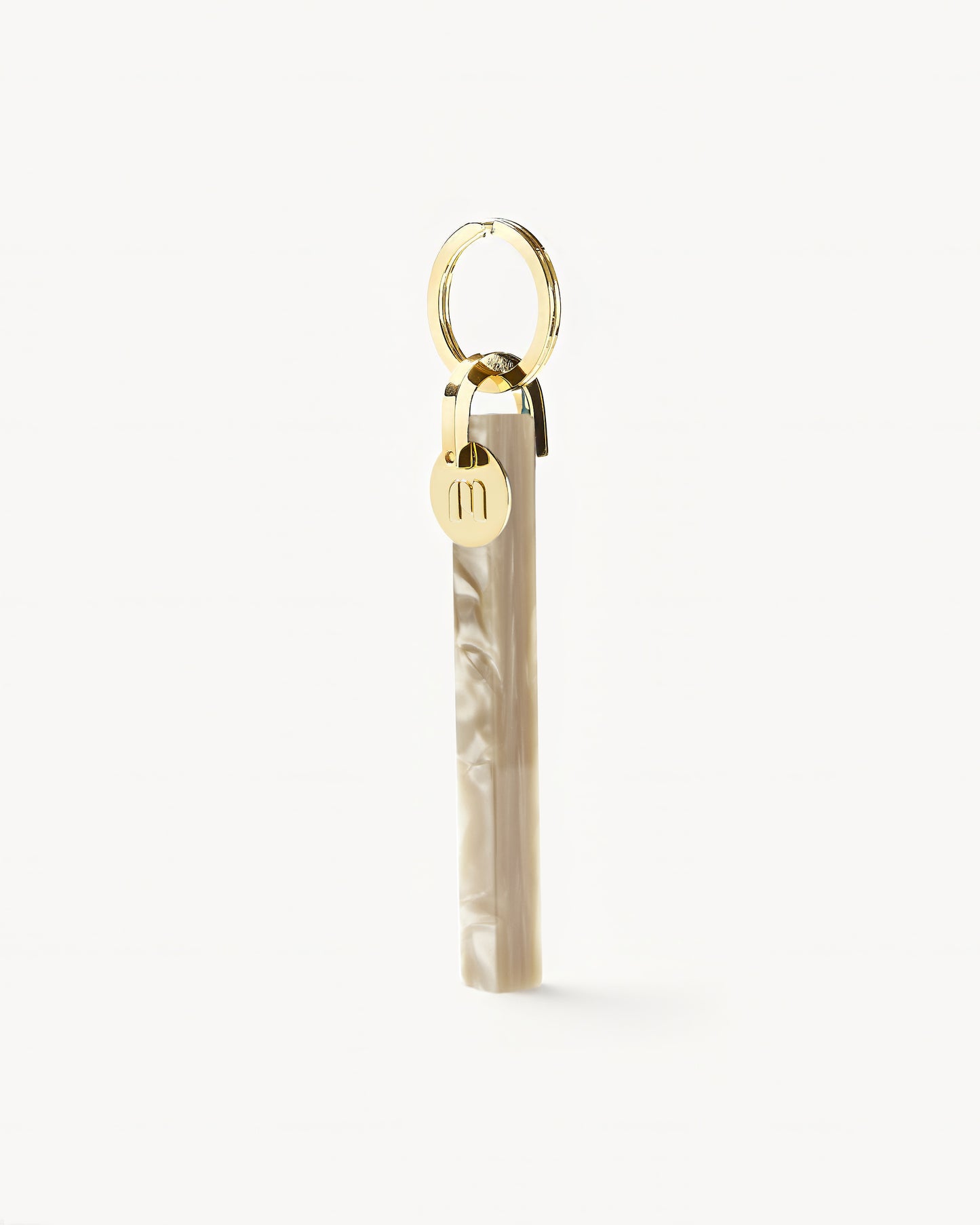 Bar Keychain in Sand Shell - Gold