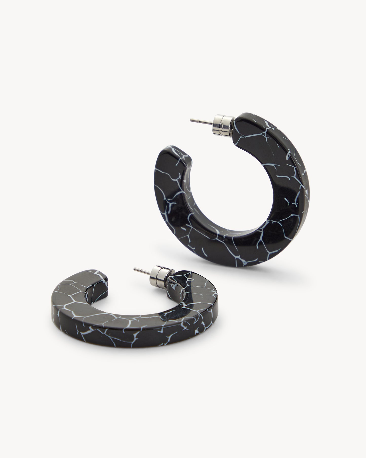 Kate Hoops in Black Marble