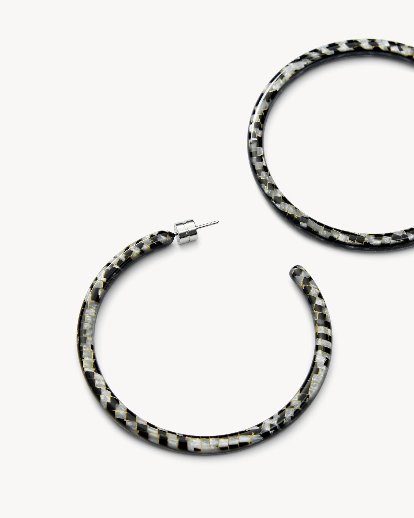 Large Hoops in Perle Noir