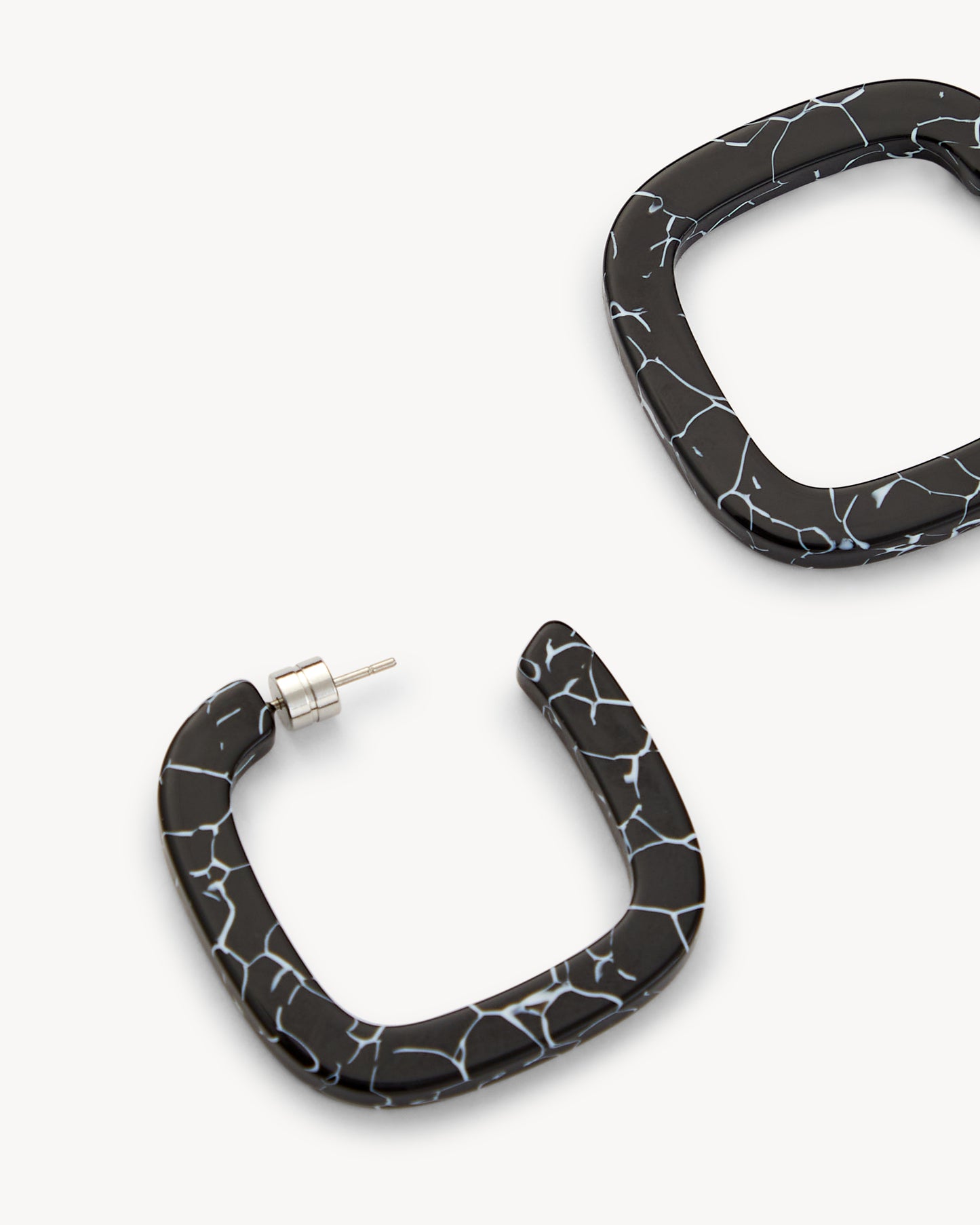 Midi Square Hoops in Black Marble