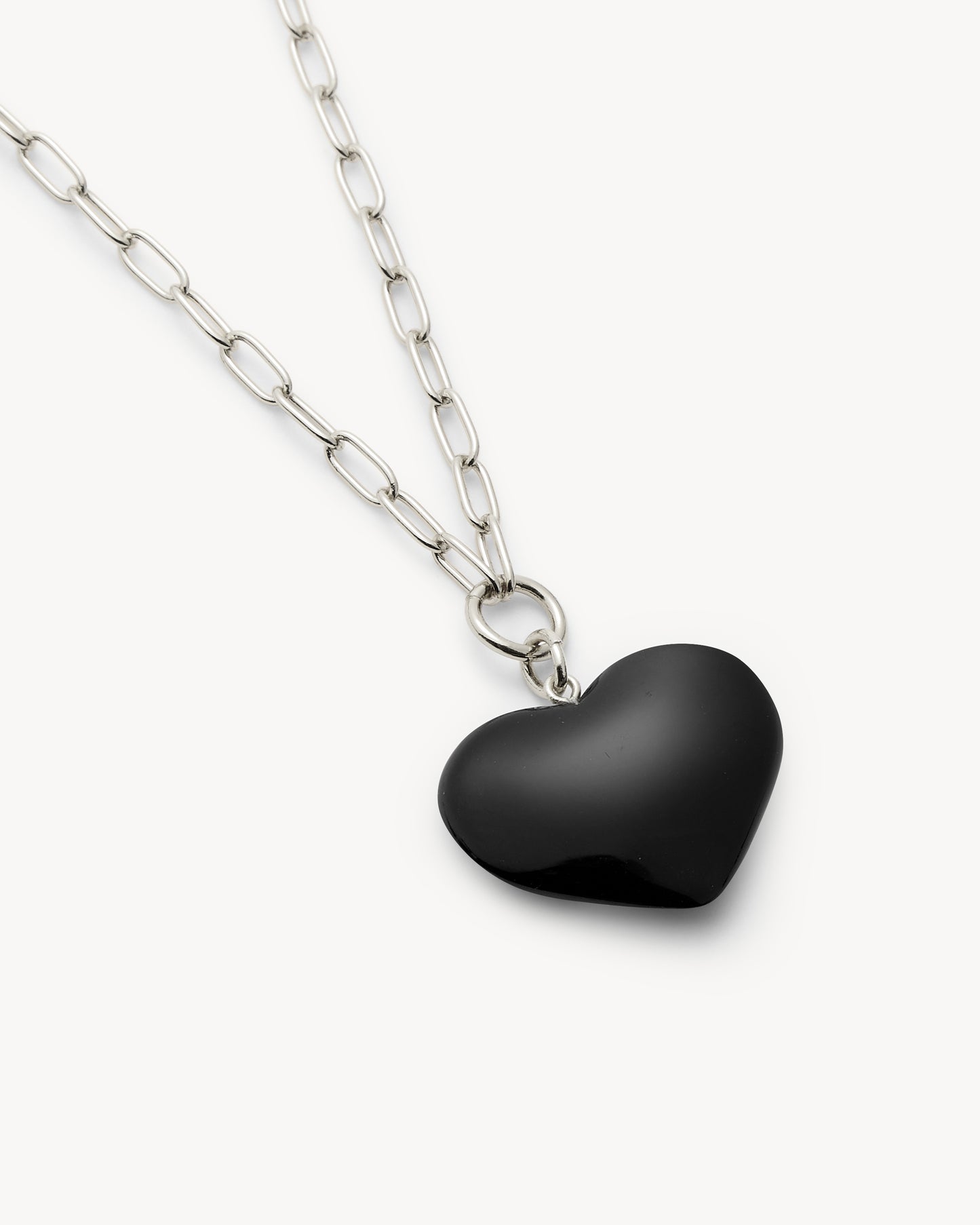 Midi Heart Pendant Necklace in Black