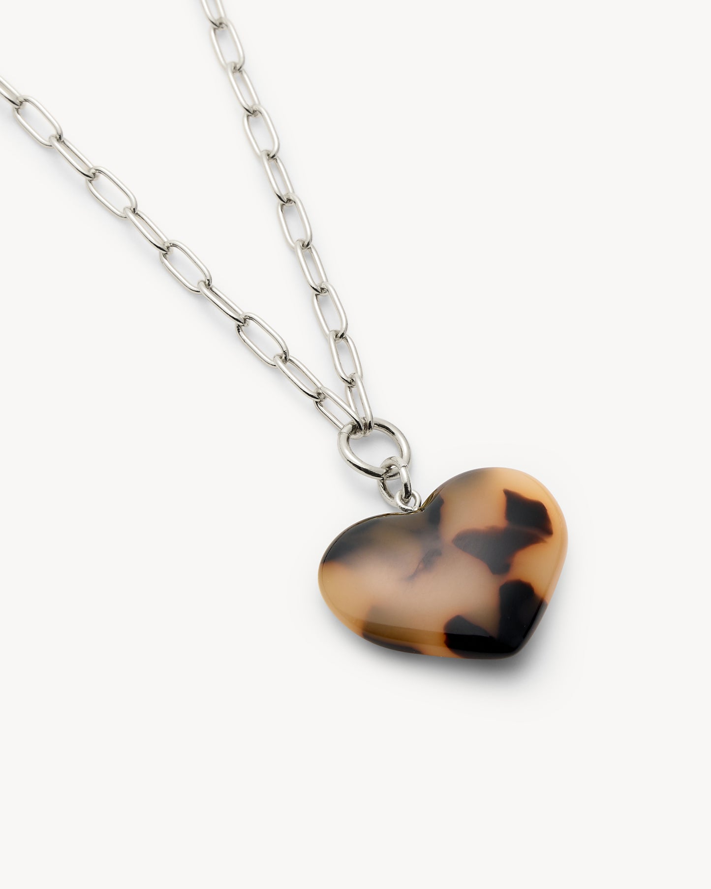 Midi Heart Pendant Necklace in Blonde Tortoise