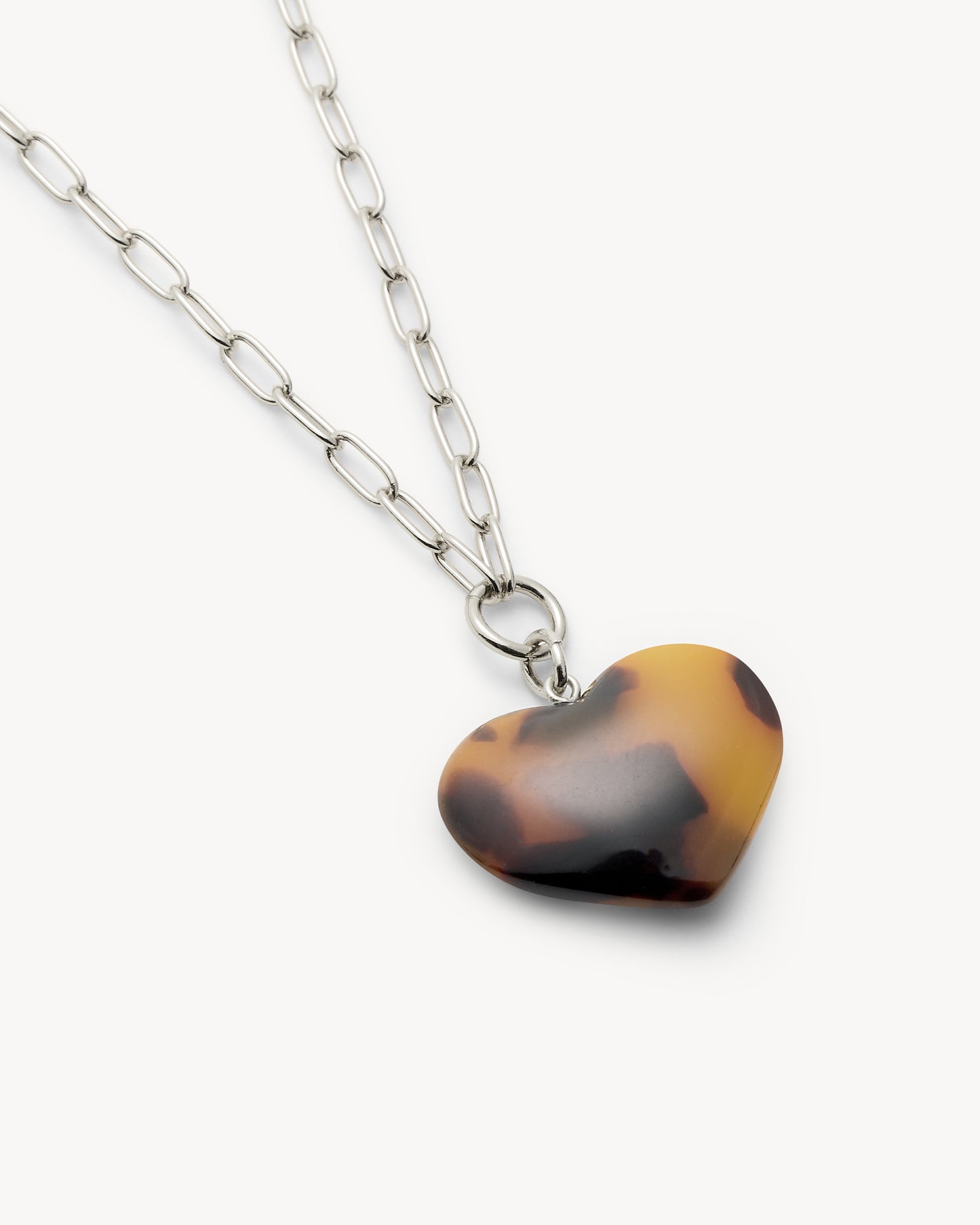 Midi Heart Pendant Necklace in Classic Tortoise