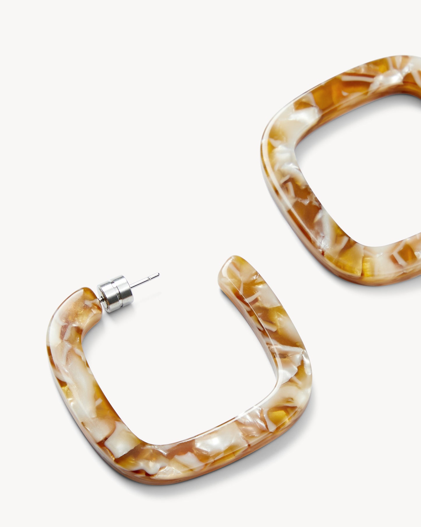 Midi Square Hoops in Baja Tortoise