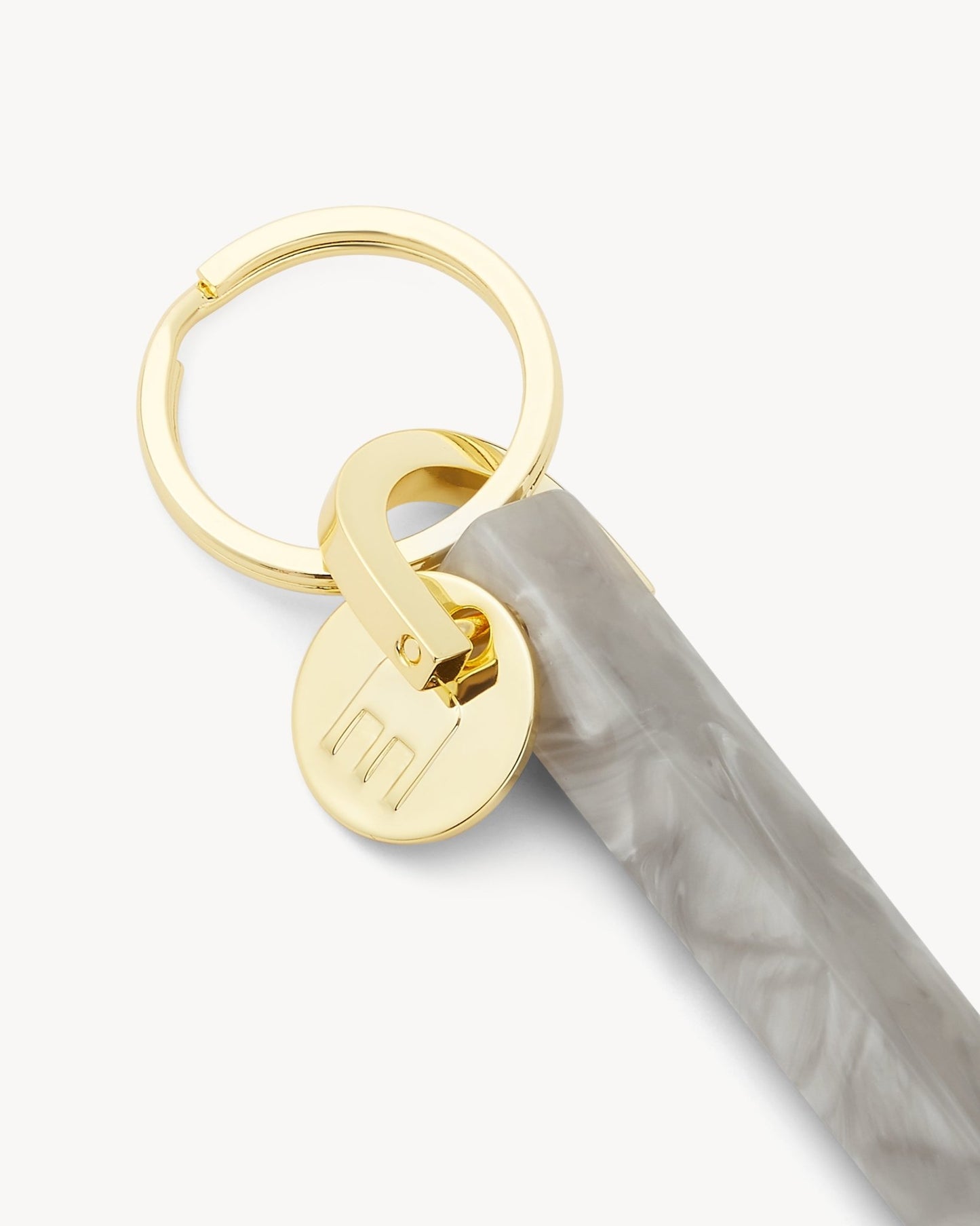 Bar Keychain in Grey Shell - Gold - MACHETE