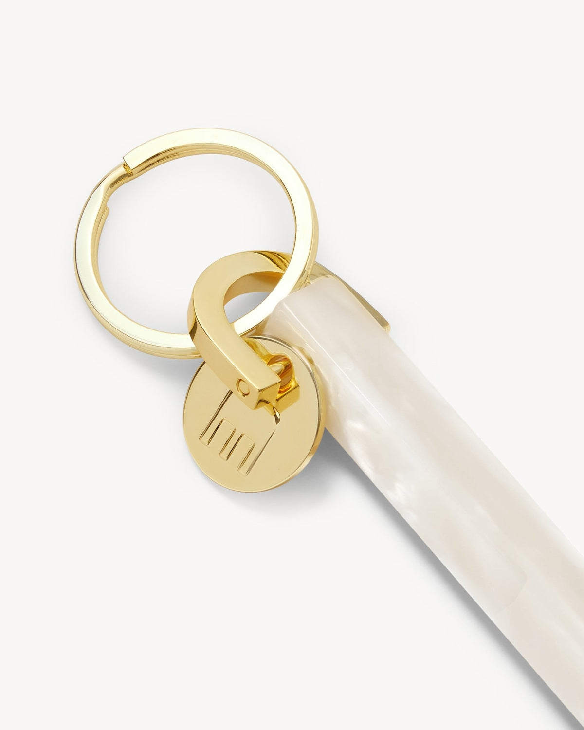 Bar Keychain in White Shell - Gold – MACHETE