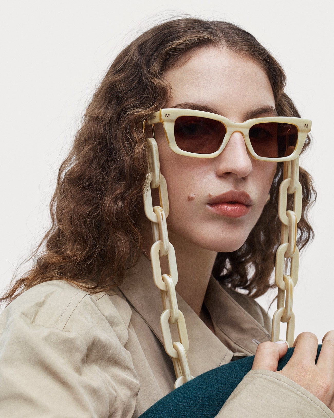 Chunky Sunglass Chain in Tortoise Checker – MACHETE