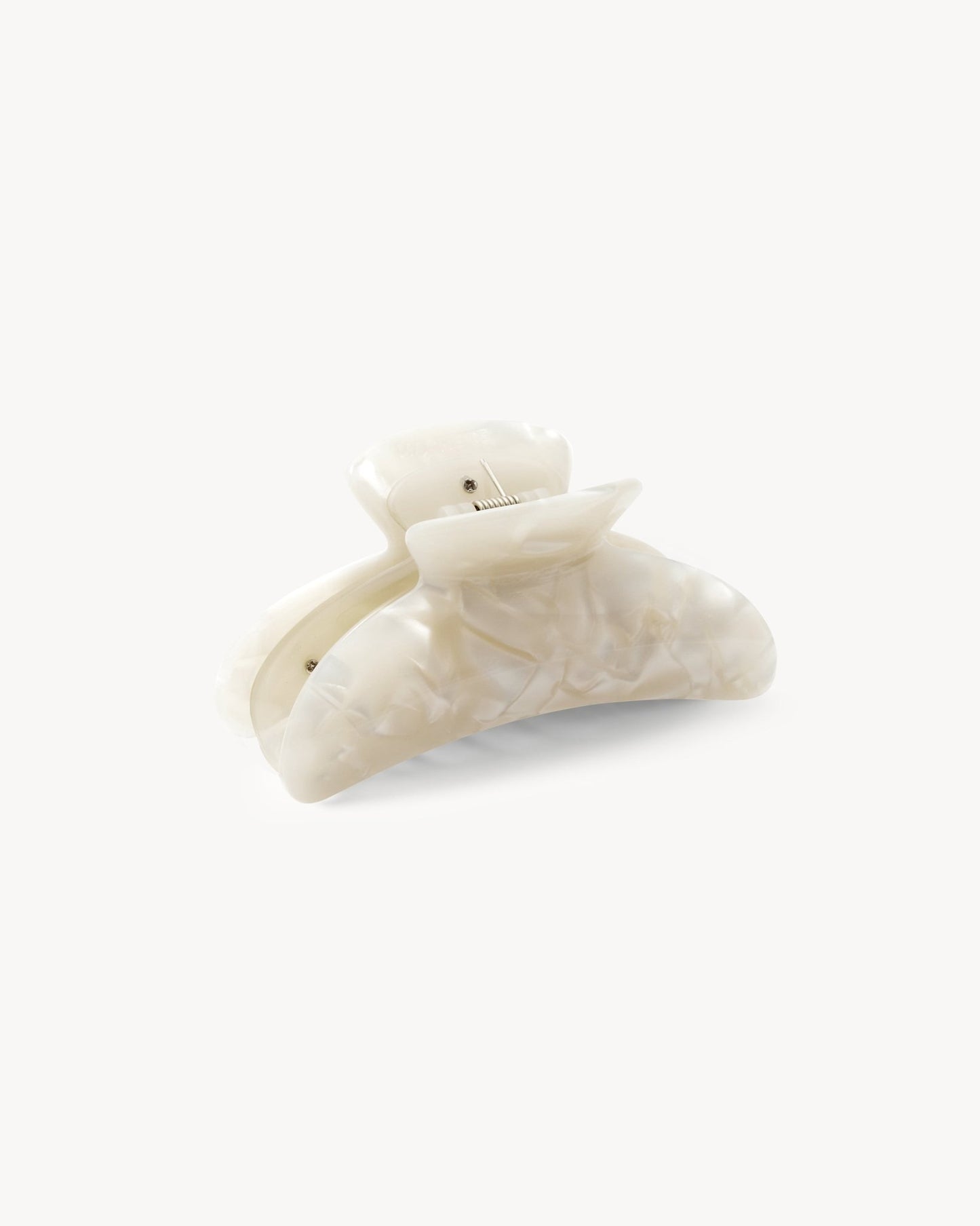 Grande Heirloom Claw in White Shell - MACHETE