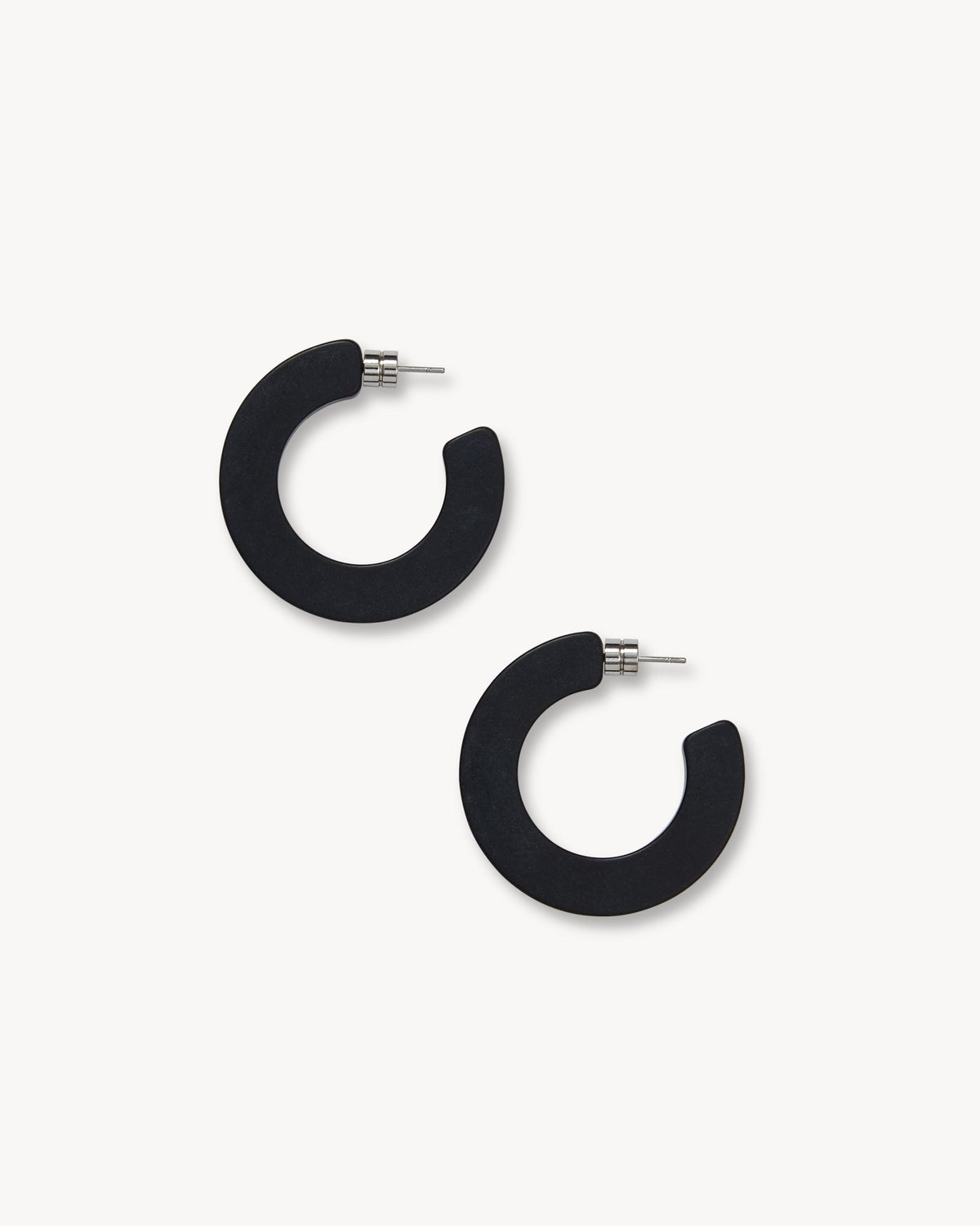 Kate Hoops in Black Matte - MACHETE