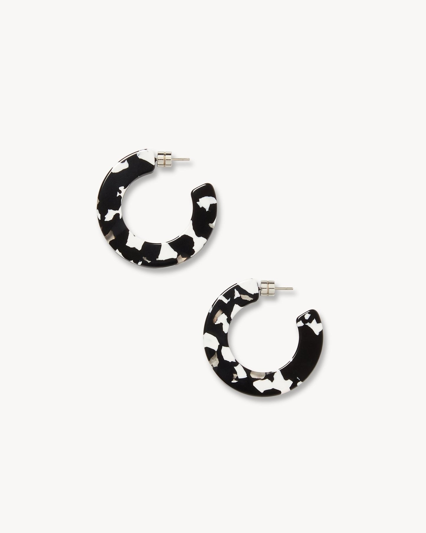 Kate Hoops in Noir - MACHETE