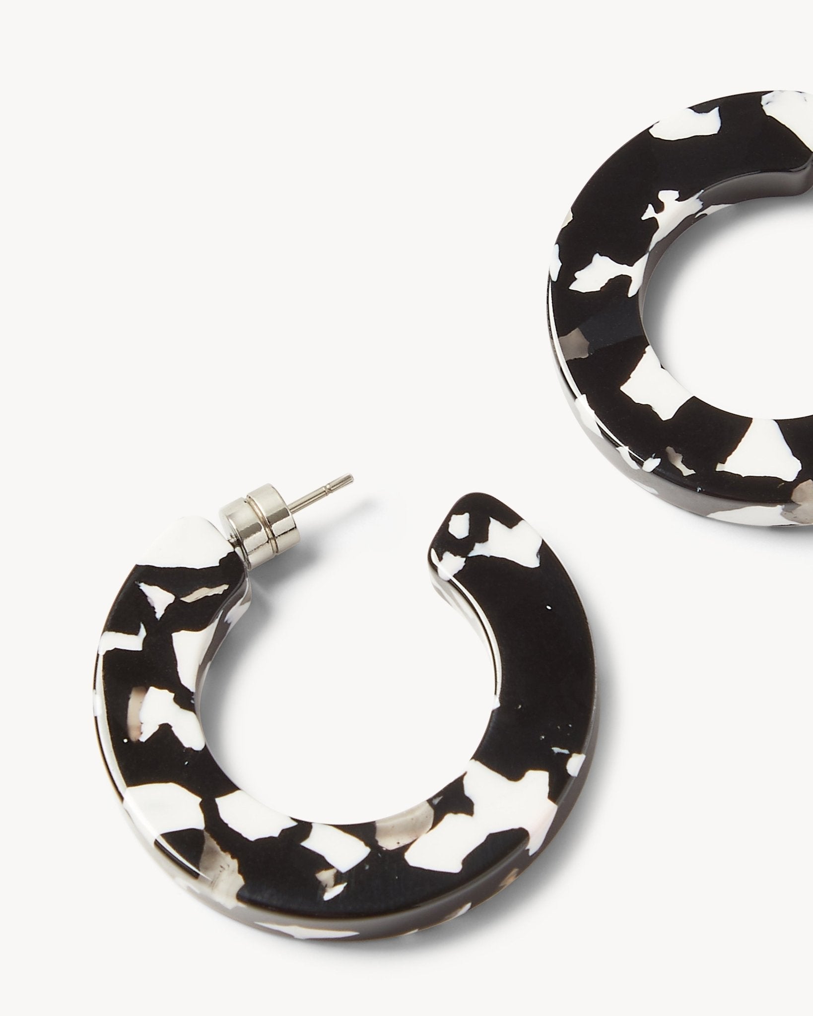 Kate Hoops in Noir - MACHETE