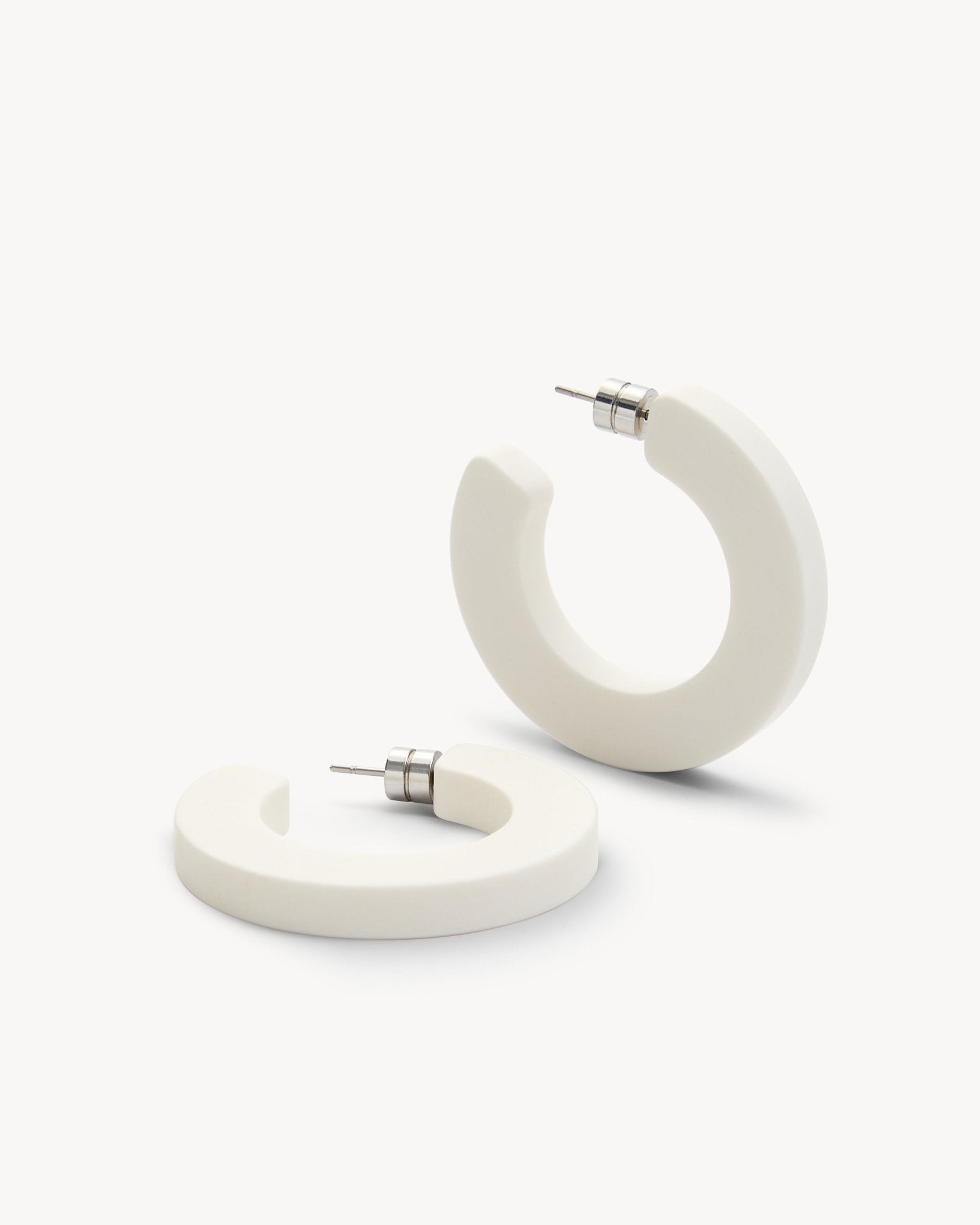 Kate Hoops in White Matte - MACHETE