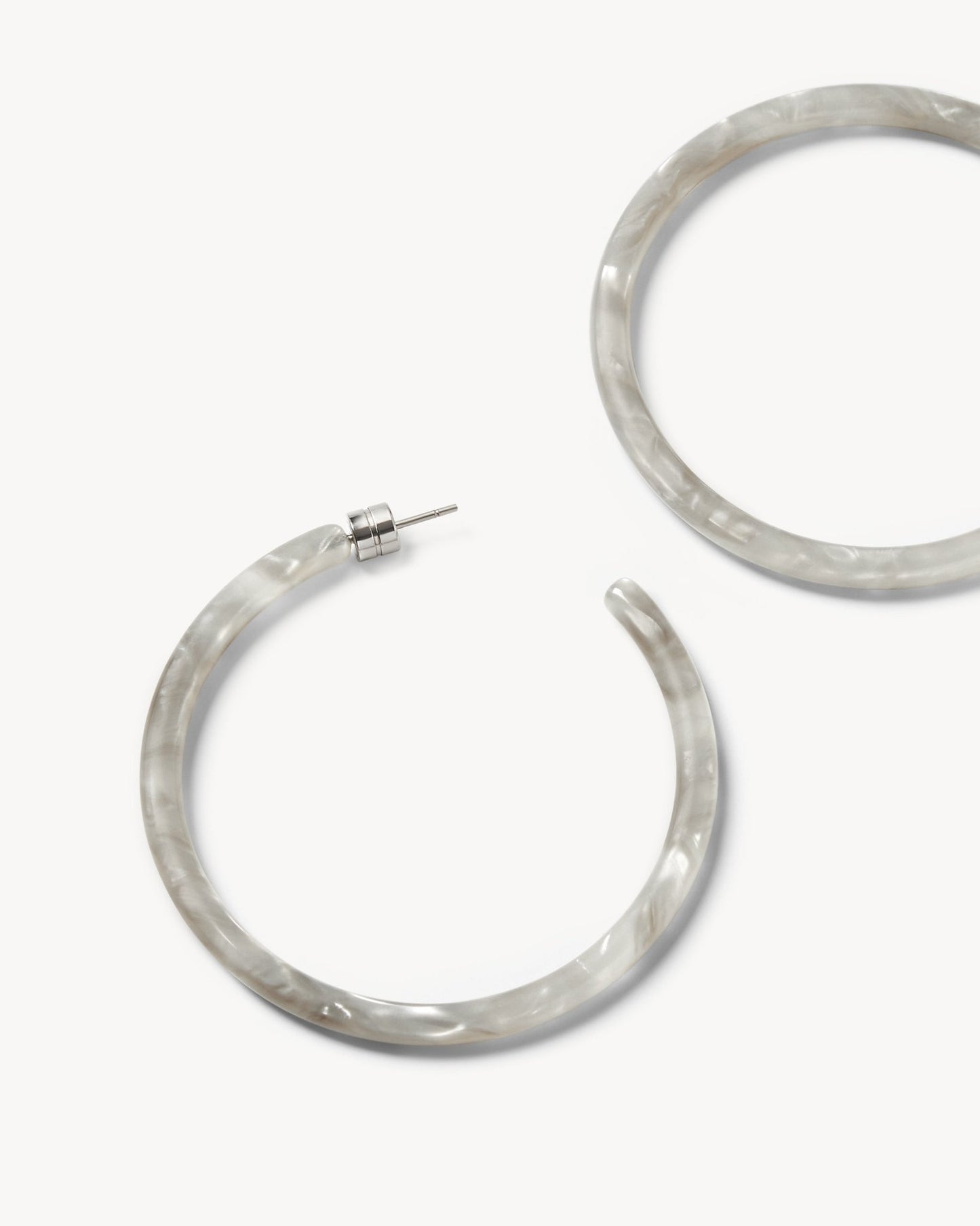 Large Hoops in Grey Shell - MACHETE