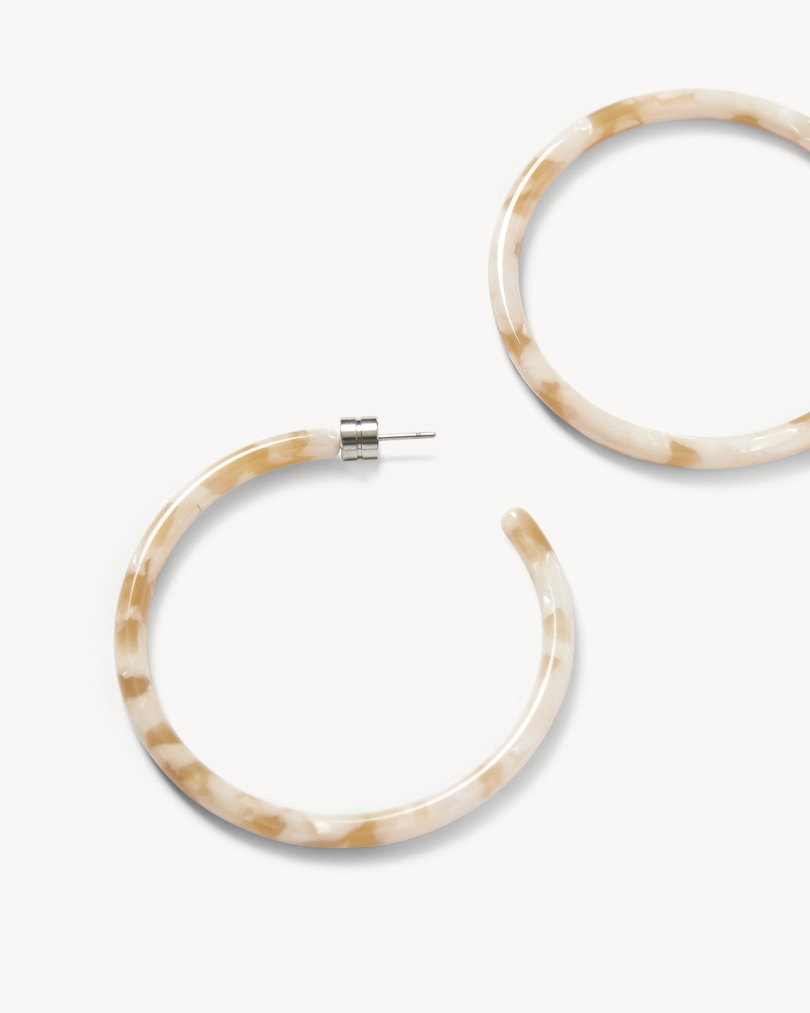 Large Hoops in Taupe Shell - MACHETE