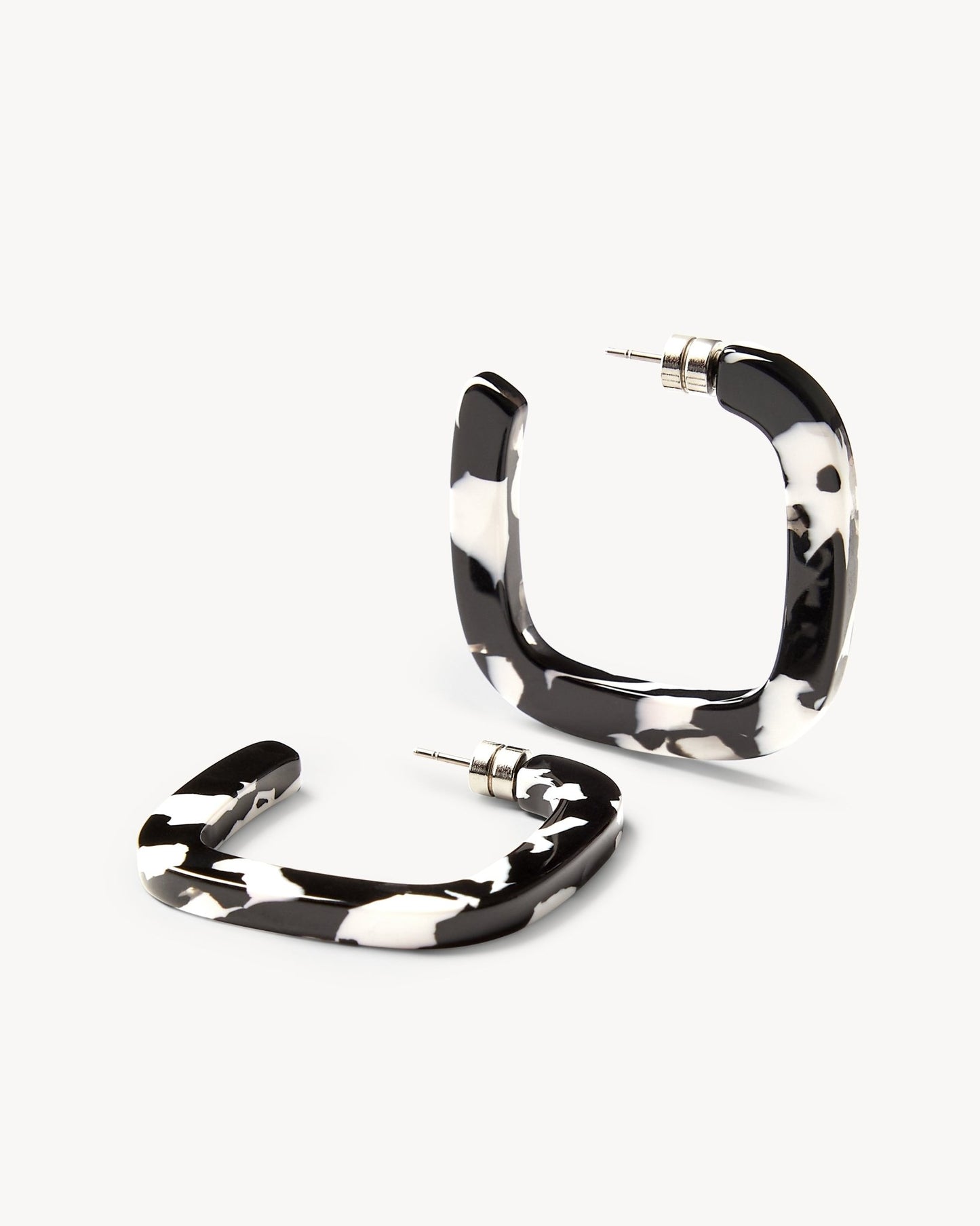 Midi Square Hoops in Noir - MACHETE