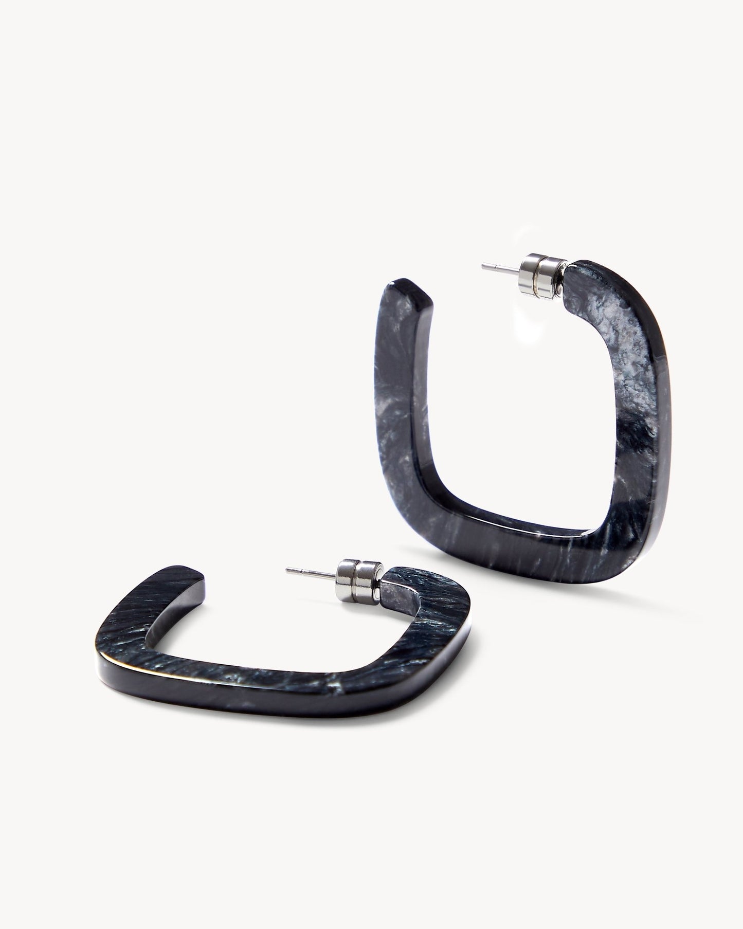 Midi Square Hoops in Obsidian - MACHETE