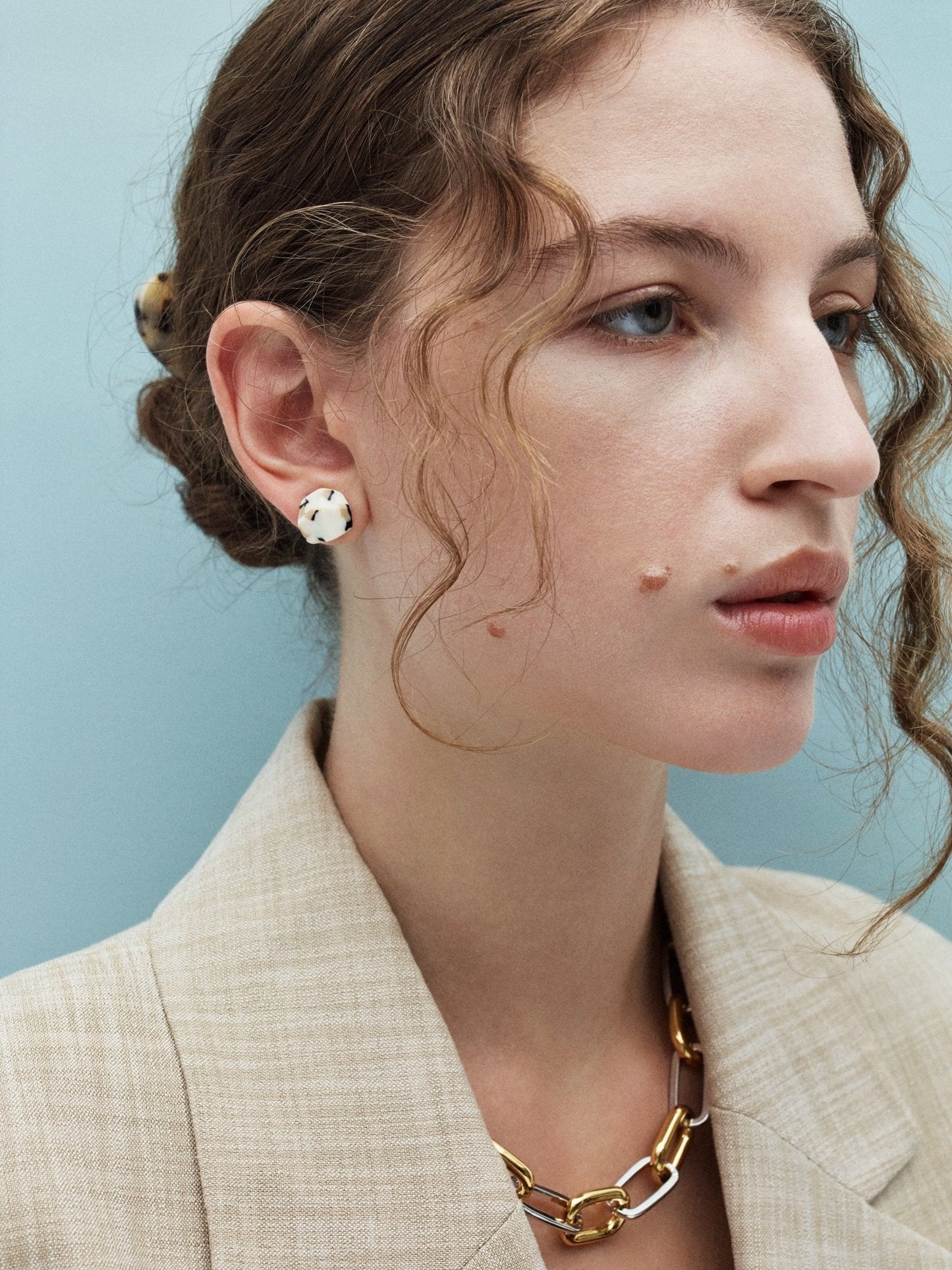 Mini Sculpture Studs in Black Marble