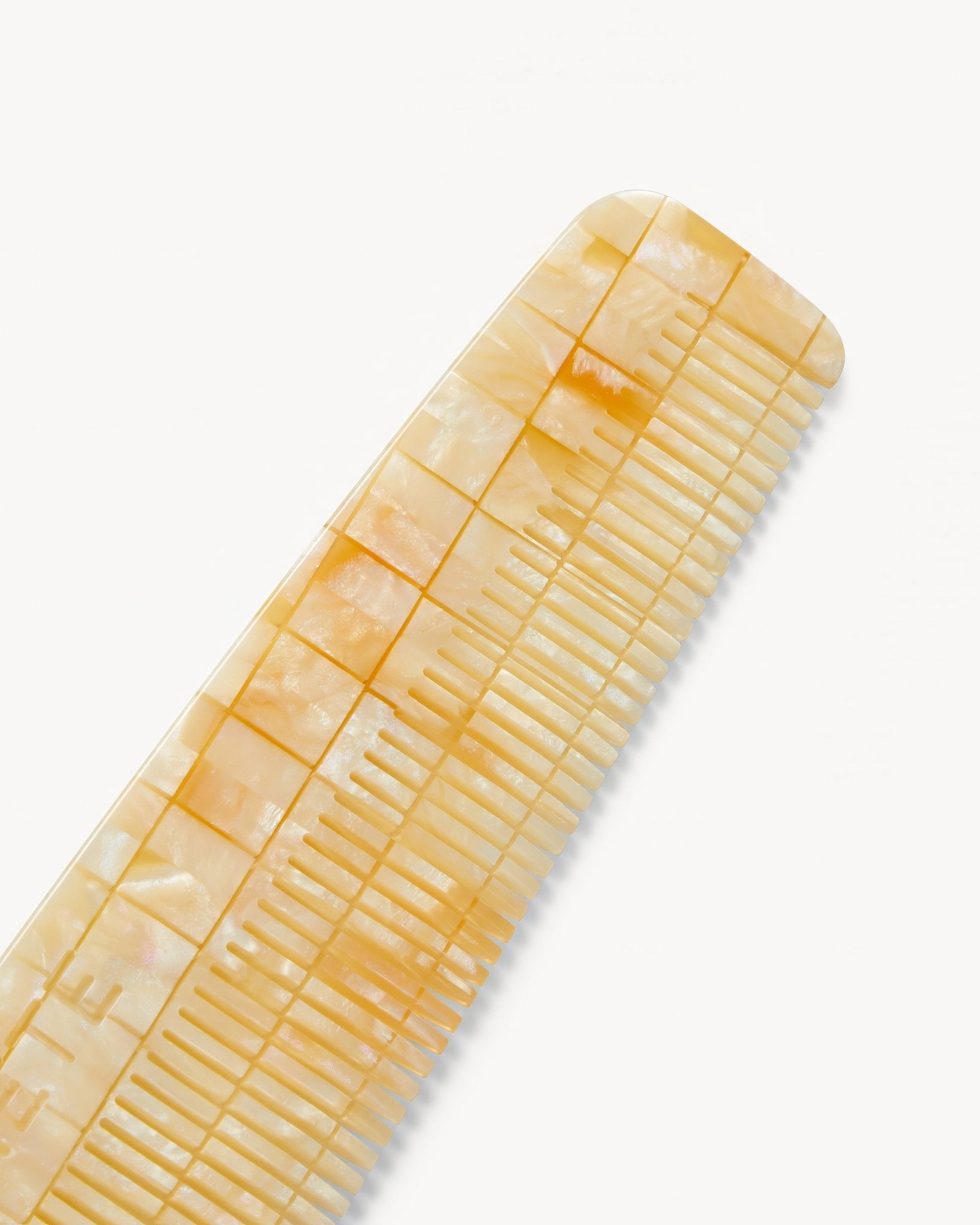 No. 1 Comb in Sea Shell Checker - MACHETE