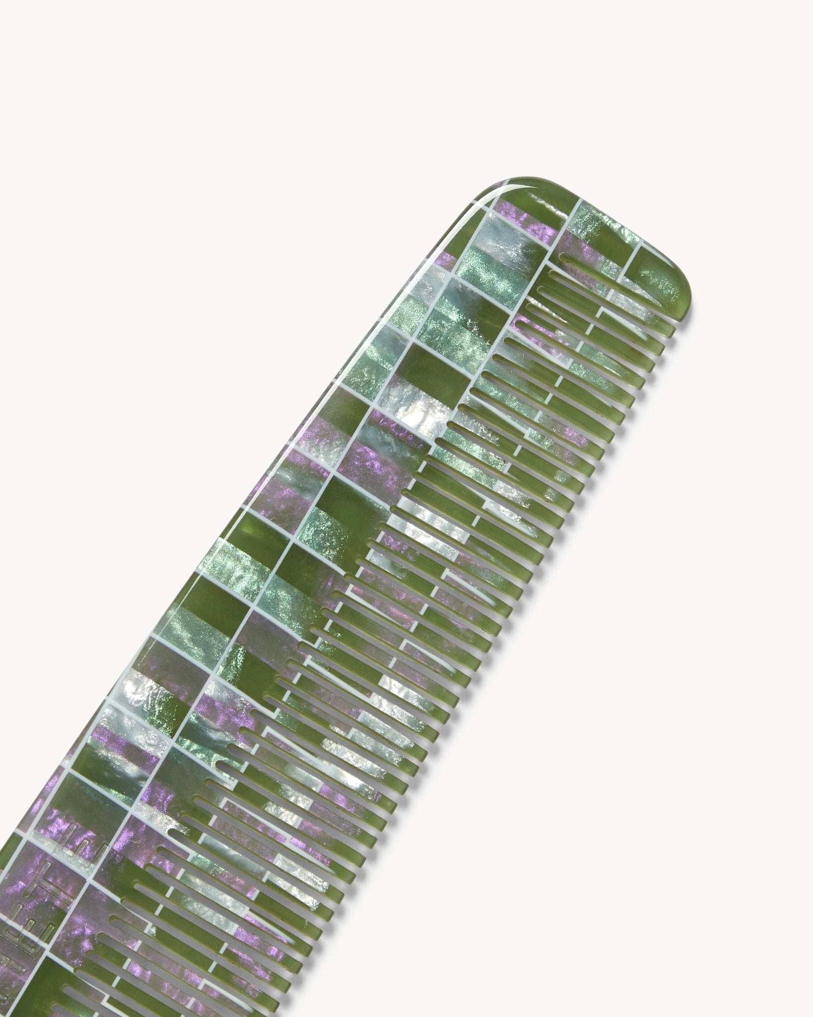 No. 1 Comb in Vert Shell Checker – MACHETE