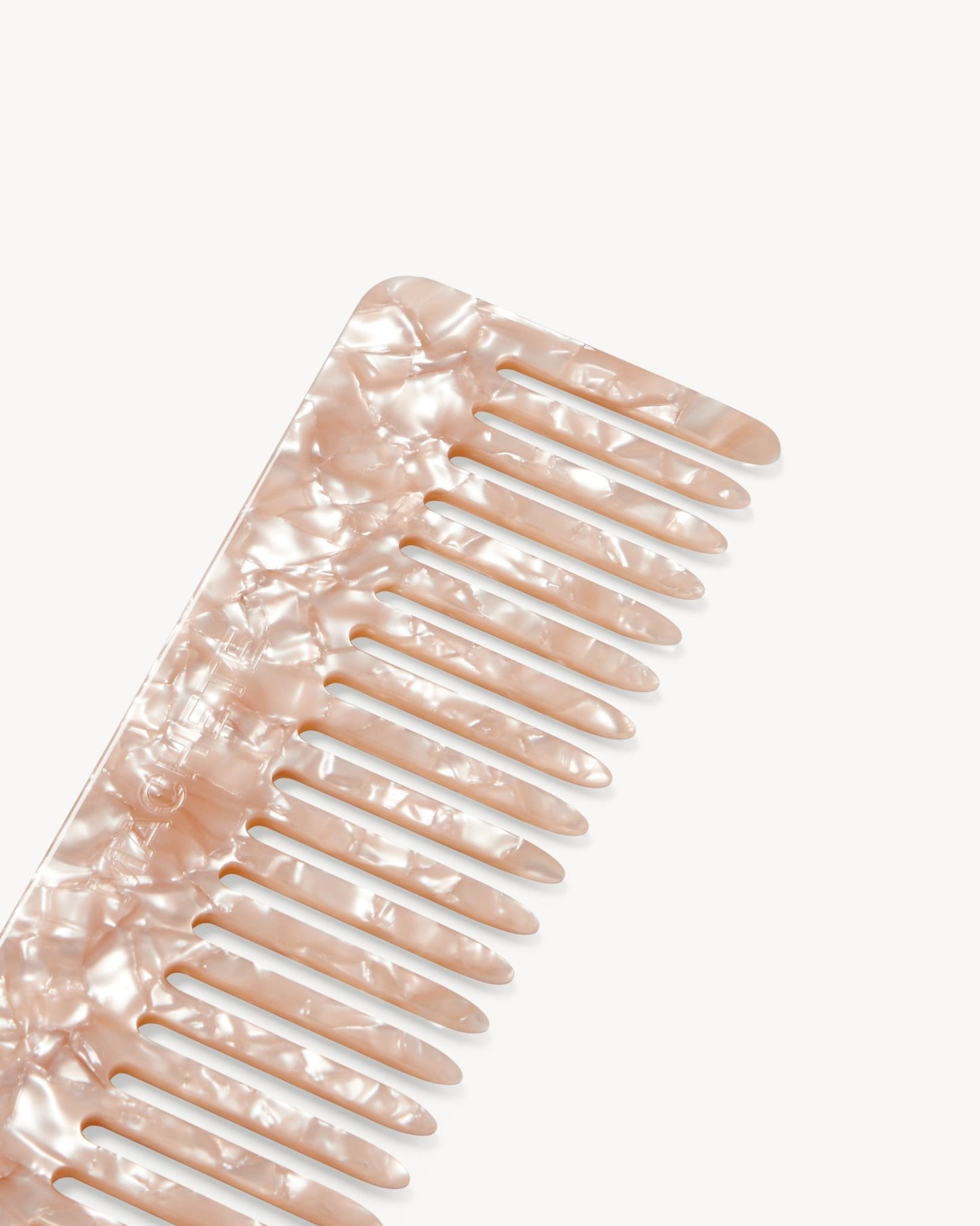 No. 2 Comb in Peach Shell - MACHETE