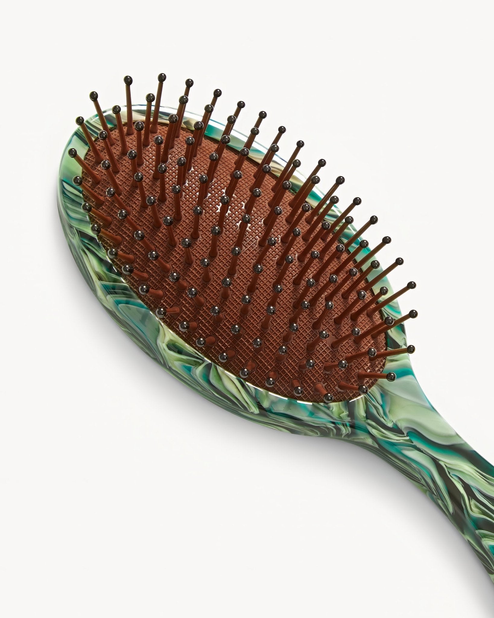 MACHETE Everyday Detangling Hair Brush in Stromanthe