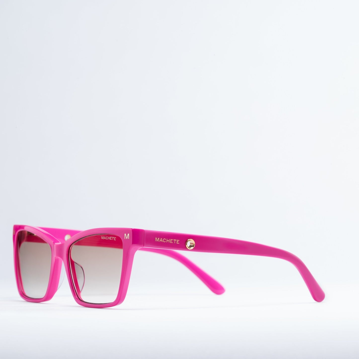MACHETE Sally Sunglasses in Neon Pink