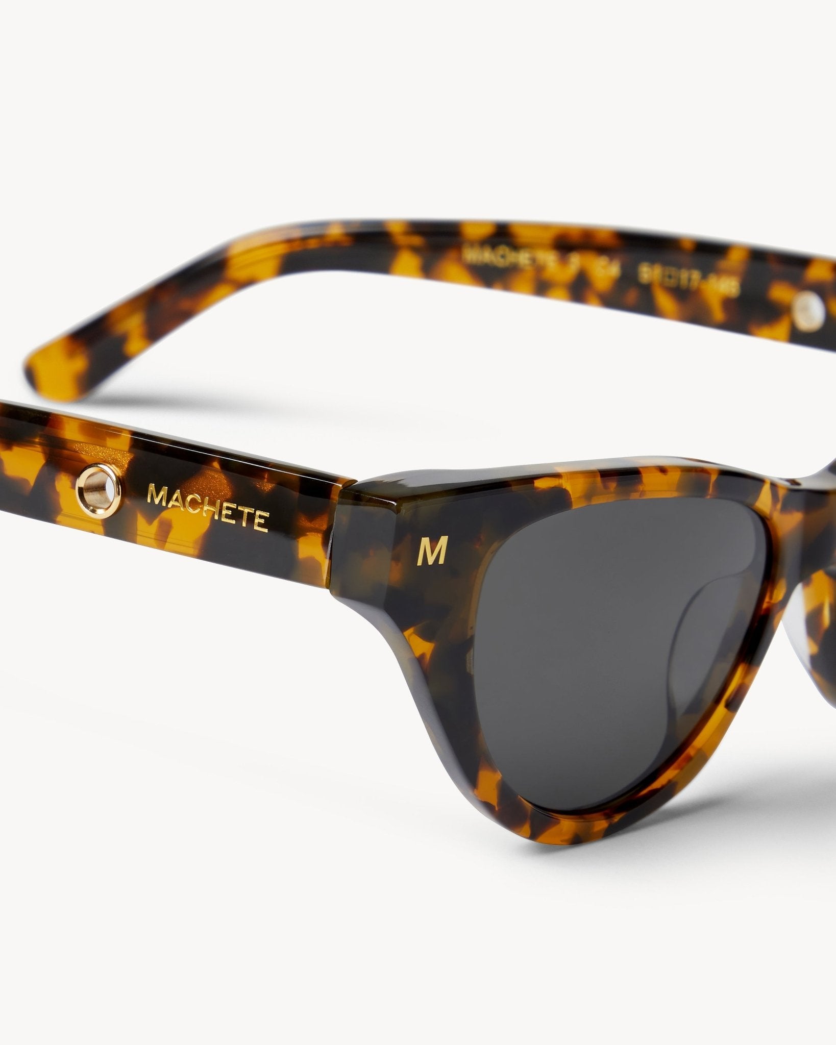 Suzy Cat Eye Sunglasses in Classic Tortoise - Machete – MACHETE